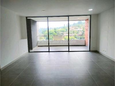 Apartamento de 3 alcobas en venta en Loma Del Escobero, Envigado, 145 m² · foto 4 de 20