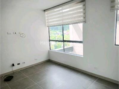 Apartamento de 3 alcobas en venta en Loma Del Escobero, Envigado, 145 m² · foto 9 de 20