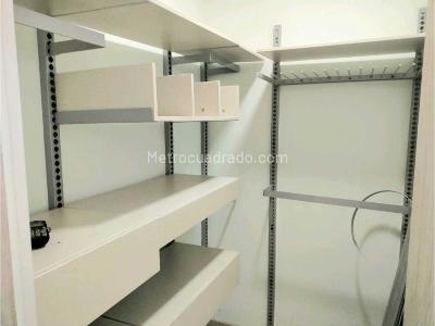 Apartamento de 3 alcobas en venta en Loma Del Escobero, Envigado, 145 m² · foto 13 de 20