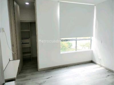Apartamento de 3 alcobas en venta en Loma Del Escobero, Envigado, 145 m² · foto 16 de 20