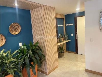 Apartamento de 3 alcobas en venta en Los Naranjos, Medellín, 225 m² · foto 5 de 20