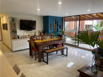 Apartamento de 3 alcobas en venta en Los Naranjos, Medellín, 225 m² · foto 9 de 20