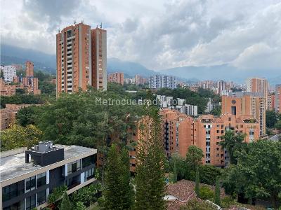 Apartaestudio en venta en El Diamante No. 2, Medellín, 32 m² · foto 13 de 14