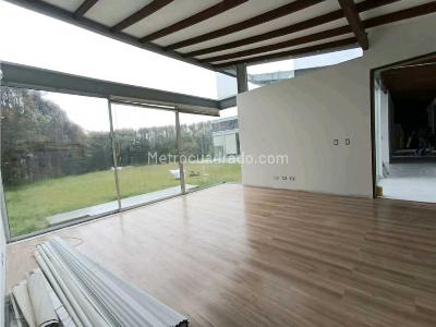 Casa de 5 alcobas en venta en Loma Del Escobero, Envigado, 400 m² · foto 9 de 20