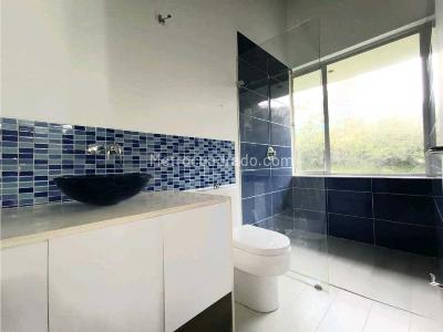 Casa de 5 alcobas en venta en Loma Del Escobero, Envigado, 400 m² · foto 11 de 20