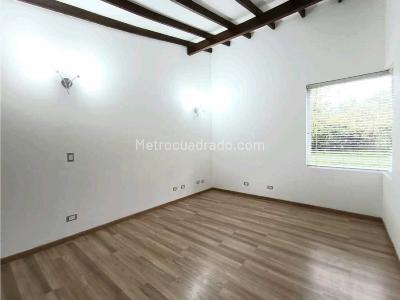 Casa de 5 alcobas en venta en Loma Del Escobero, Envigado, 400 m² · foto 20 de 20
