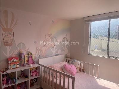 Apartamento de 4 alcobas en venta en Los Balsos, Medellín, 141 m² · foto 16 de 20