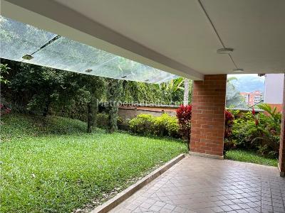 Casa de 3 alcobas en venta en El Esmeraldal, Envigado, 240 m² · foto 8 de 20