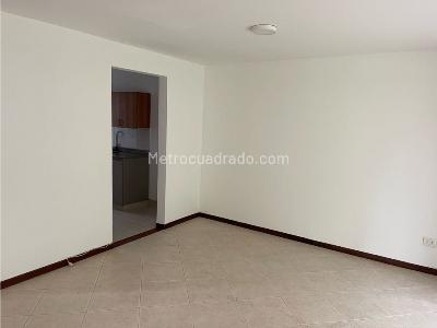 Casa de 3 alcobas en venta en El Esmeraldal, Envigado, 240 m² · foto 9 de 20