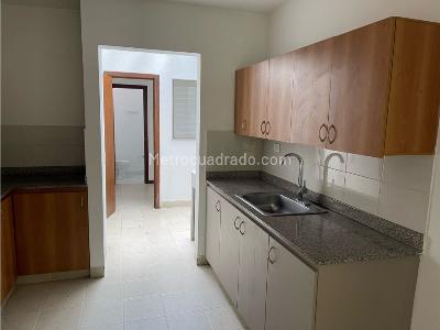 Casa de 3 alcobas en venta en El Esmeraldal, Envigado, 240 m² · foto 11 de 20