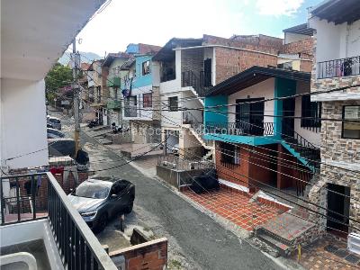 Apartamento de 3 alcobas en venta en Toscana, Medellín, 99 m² · foto 4 de 20