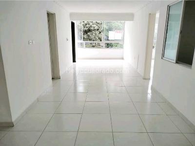 Apartamento de 3 alcobas en venta en Girardot, Medellín, 121 m² · foto 4 de 16
