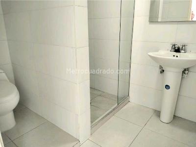 Apartamento de 3 alcobas en venta en Girardot, Medellín, 121 m² · foto 8 de 16