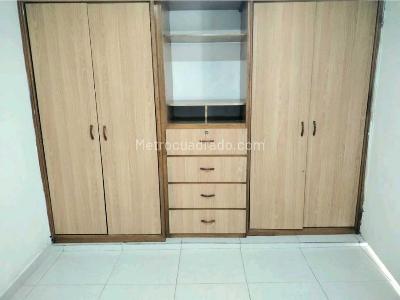 Apartamento de 3 alcobas en venta en Girardot, Medellín, 121 m² · foto 9 de 16