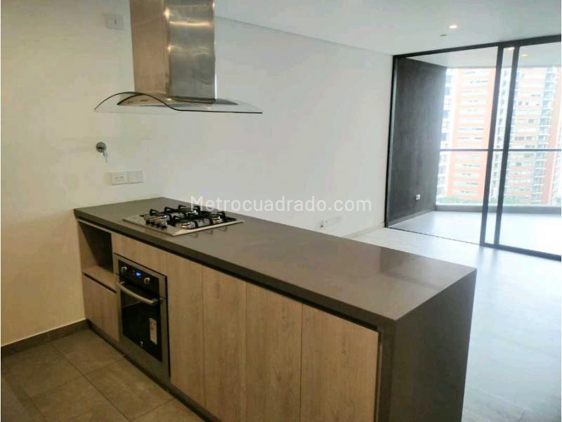Hermoso Apartamento de 2 Alcobas en Altos del Poblado - 2