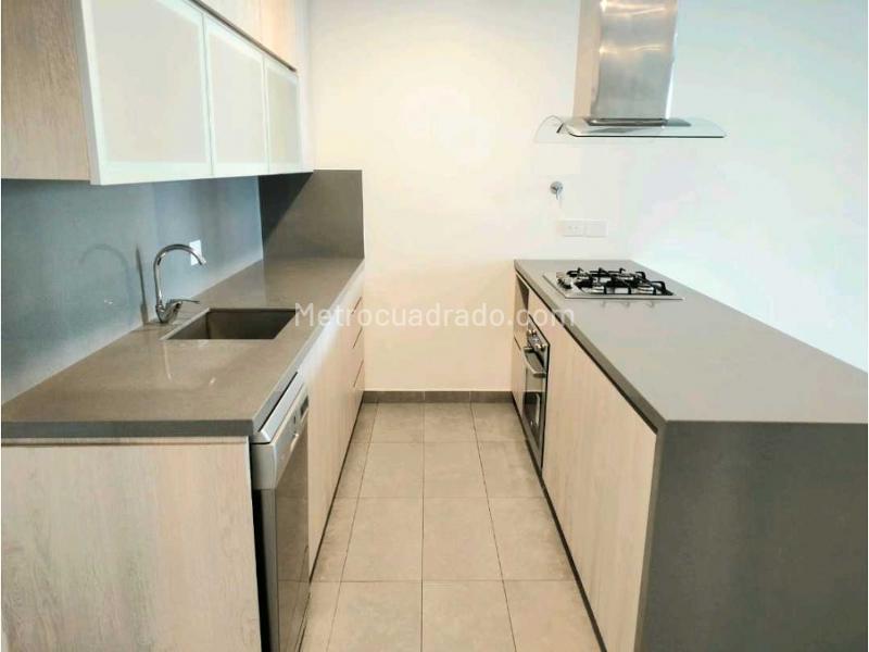 Hermoso Apartamento de 2 Alcobas en Altos del Poblado - 8