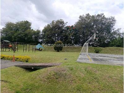 Casa de 5 alcobas en arriendo en Llanogrande, Rionegro, 800 m² · foto 20 de 20