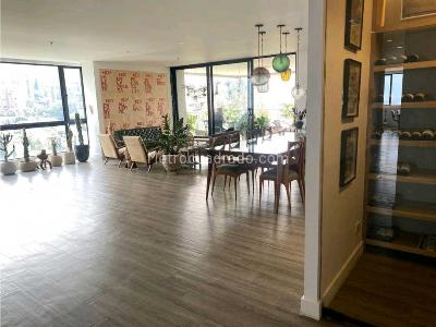 Apartamento de 3 alcobas en venta en Los Balsos, Medellín, 330 m² · foto 4 de 20