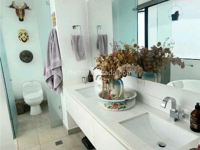 Apartamento de 3 alcobas en venta en Los Balsos, Medellín, 330 m² · foto 13 de 20