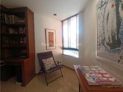 Apartamento de 3 alcobas en venta en La Florida, Medellín, 173 m² · foto 5 de 19