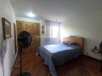 Apartamento de 3 alcobas en venta en La Florida, Medellín, 173 m² · foto 8 de 19