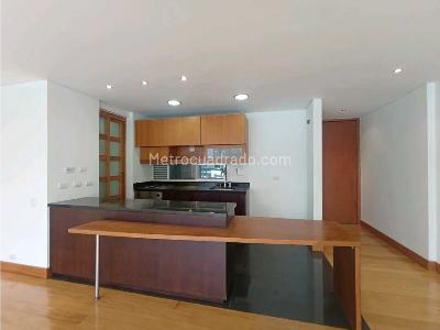 Apartaestudio en arriendo en Milla De Oro, Medellín, 84 m² · foto 2 de 20