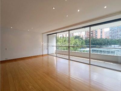 Apartaestudio en arriendo en Milla De Oro, Medellín, 84 m² · foto 4 de 20
