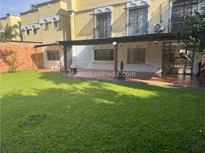 Casa de 4 alcobas en arriendo en Los Naranjos, Medellín, 400 m² · foto 7 de 18