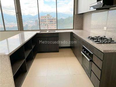 Apartamento de 4 alcobas en venta en Altos Del Poblado, Medellín, 163 m² · foto 4 de 20