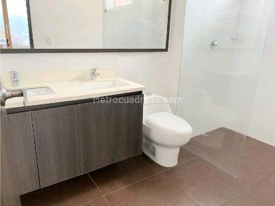 Apartamento de 4 alcobas en venta en Altos Del Poblado, Medellín, 163 m² · foto 6 de 20