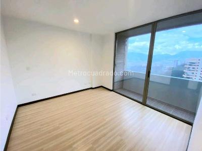 Apartamento de 4 alcobas en venta en Altos Del Poblado, Medellín, 163 m² · foto 9 de 20