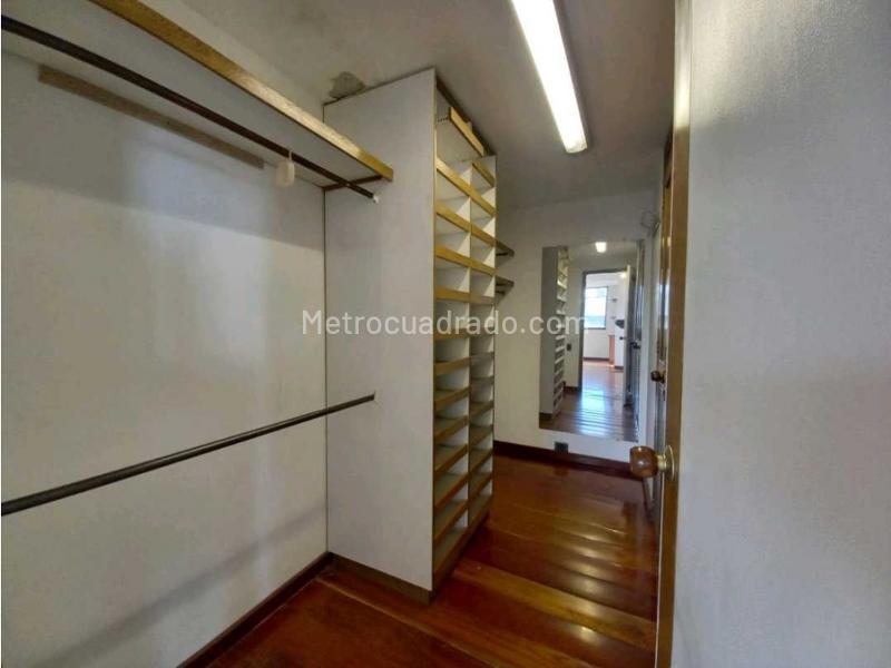 Duplex de 2 Alcobas con Terraza y Vista en Milla de Oro - 5