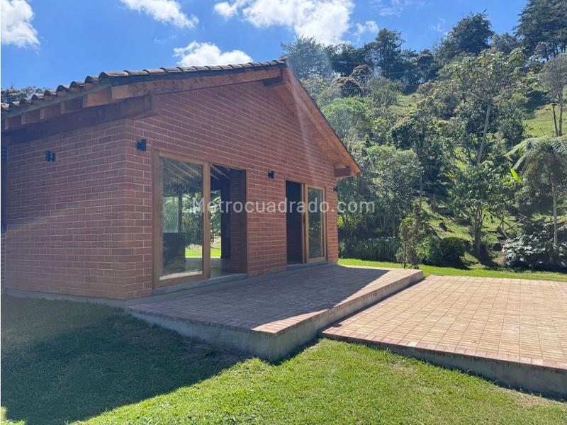Beautiful New House with 2BR in El Retiro - 3