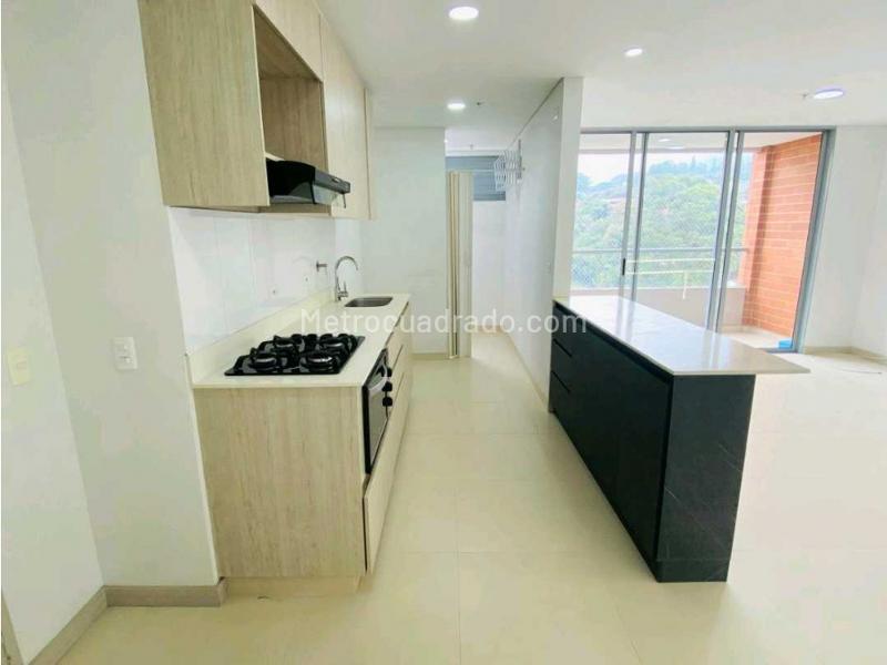 3BR Apartment in Loma Del Escobero (89 m²) - 2