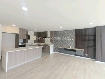 Apartamento de 3 alcobas en venta en Envigado, Envigado, 205 m² · foto 2 de 20