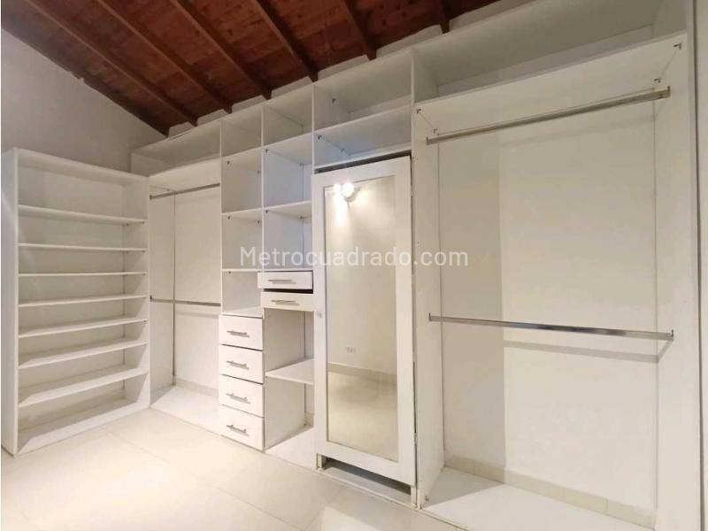 Charming 2BR House in Loma Del Indio