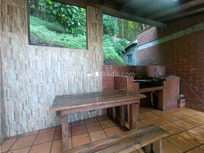 Charming 2BR House in Loma Del Indio - 9