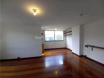 Apartamento de 2 alcobas en venta en Milla De Oro, Medellín, 183 m² · foto 13 de 20