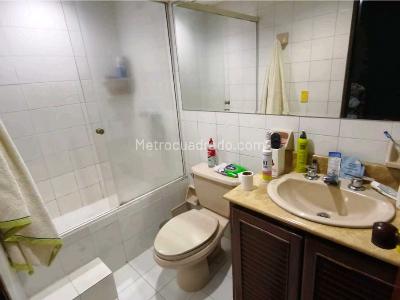 Casa de 3 alcobas en venta en San Lucas, Medellín, 195 m² · foto 12 de 20