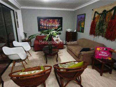 Casa de 3 alcobas en venta en San Lucas, Medellín, 195 m² · foto 14 de 20