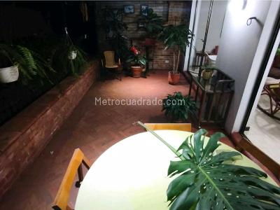 Casa de 3 alcobas en venta en San Lucas, Medellín, 195 m² · foto 6 de 20