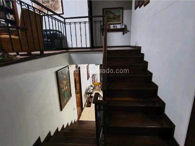 Casa de 3 alcobas en venta en San Lucas, Medellín, 195 m² · foto 8 de 20