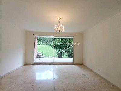 Casa de 4 alcobas en arriendo en Altos Del Poblado, Medellín, 346 m² · foto 17 de 20
