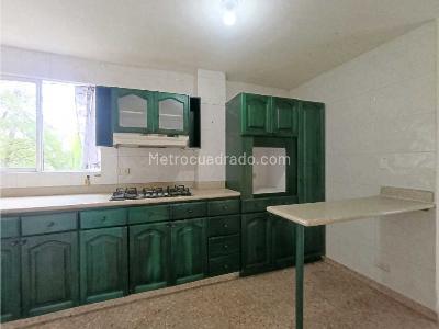 Casa de 4 alcobas en arriendo en Altos Del Poblado, Medellín, 346 m² · foto 20 de 20