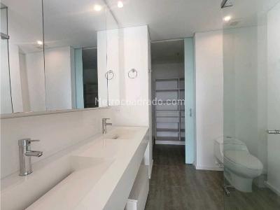Apartaestudio en arriendo en Alto De Las Palmas, Envigado, 76 m² · foto 3 de 20