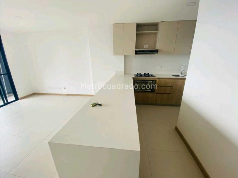 3BR Apartment in Loma Del Escobero (89 m²) - 2