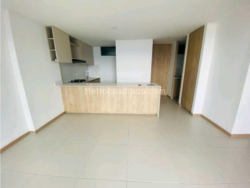 3BR Apartment in Loma Del Escobero (89 m²) - 4
