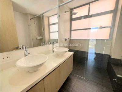 Apartamento de 3 alcobas en arriendo en Envigado, Envigado, 97 m² · foto 10 de 18