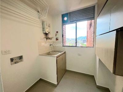 Apartamento de 3 alcobas en arriendo en Envigado, Envigado, 97 m² · foto 14 de 18