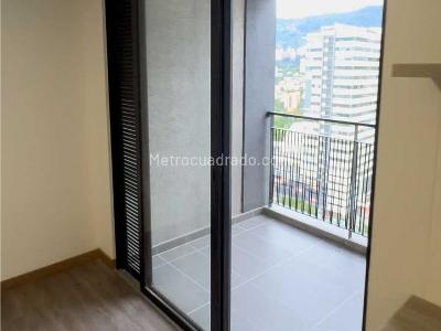 Apartamento de 2 alcobas en arriendo en Envigado, Envigado, 62 m² · foto 10 de 16